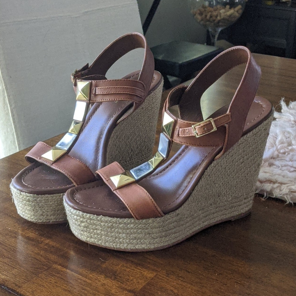 Kate Spade Luxe Brown Platform Wedges size 7M